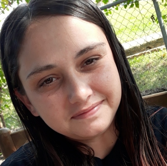 Meet your Posher, Rebecca - Picture 1 of 1